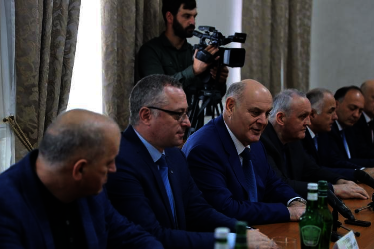 Встреча делегаций Южной Осетии и Абхазии