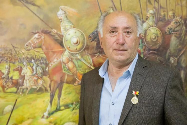 Открытие выставки картин Павла Хасиева