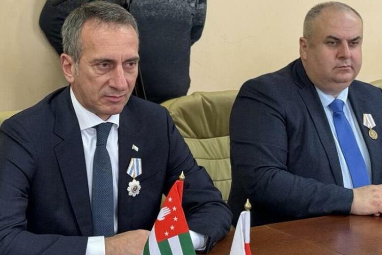 Встреча Председателя Парламента РЮО с делегацией МИД РА