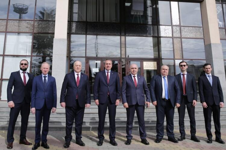 Делегация МИД РА посетила ЮОГУ