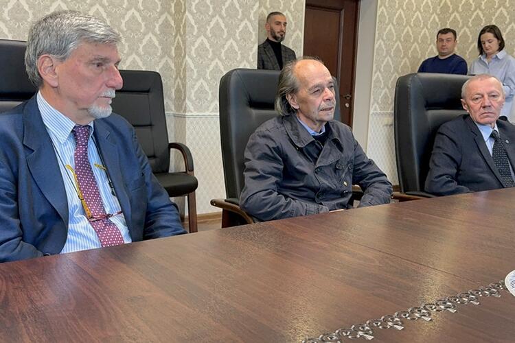 Встреча А. Джиоева с М. Мурджа и П. Дзокателли