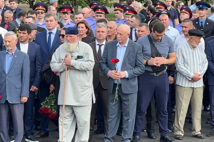 Памятная акция в Беслане, посвященная 22-ой годовщине трагических событий в Беслане