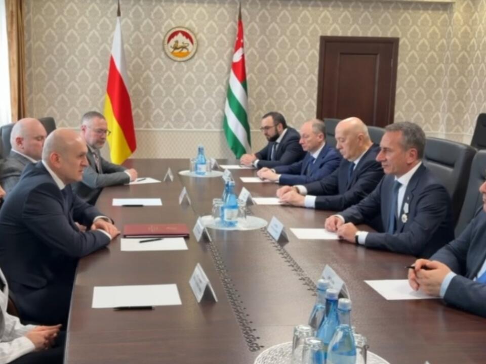 Встреча А.М. Джиоева и О.М. Барциц