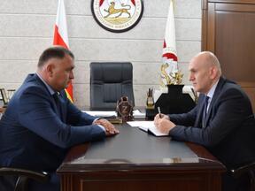 Президент РЮО А.Э. Гаглоев встретился с Министром иностранных дел РЮО А.М. Джиоевым