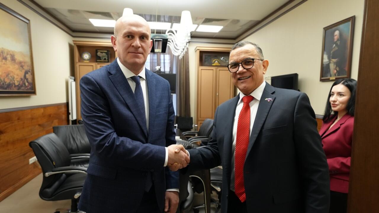 Встреча А.М. Джиоева и Х.Р. Саласара Веласкеса