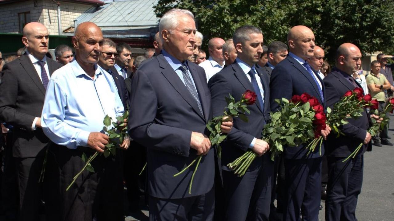 Памятная акция в Цхинвале, посвященная 22-ой годовщине трагических событий в Беслане